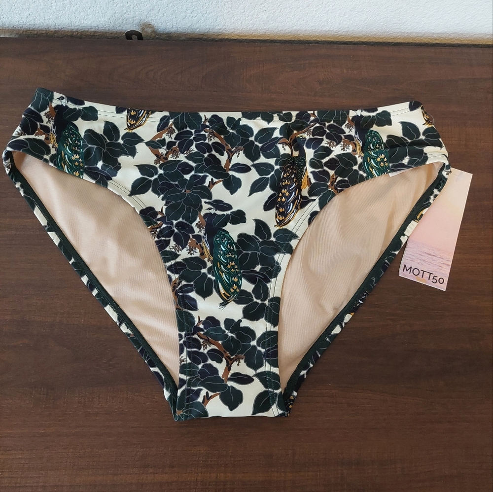 Mott50 Juliet Classic Swim Bottoms Secret Garden Print Size Small NWT UPF50